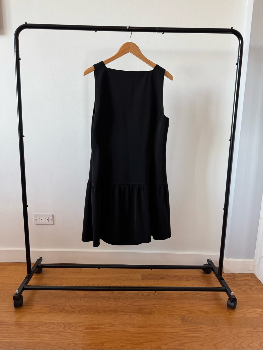 LBD designer - Picture 2 of 2